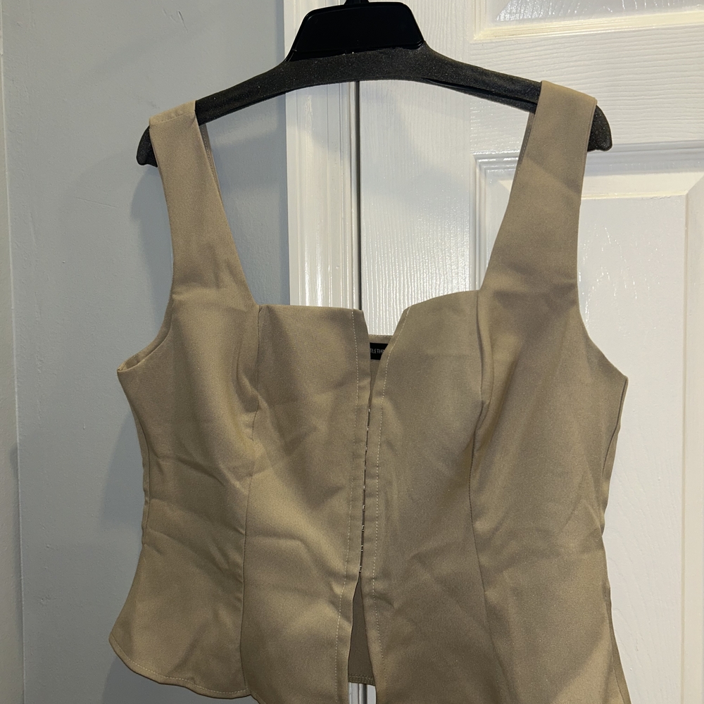 PrettyLittleThing Beige Sleeveless Blouse